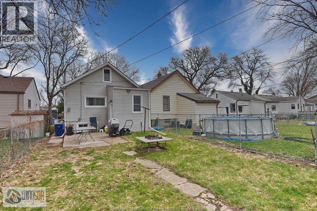 965 Bridge, Windsor, Ontario  N9B 2M9 - Photo 36 - 26006773