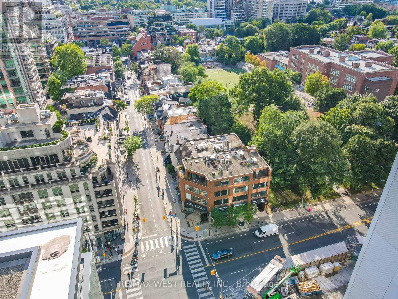 1300 Bay Street, Toronto, Ontario  M5R 3K8 - Photo 4 - C12947870