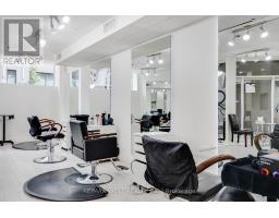 1300 BAY STREET, Toronto, Ontario