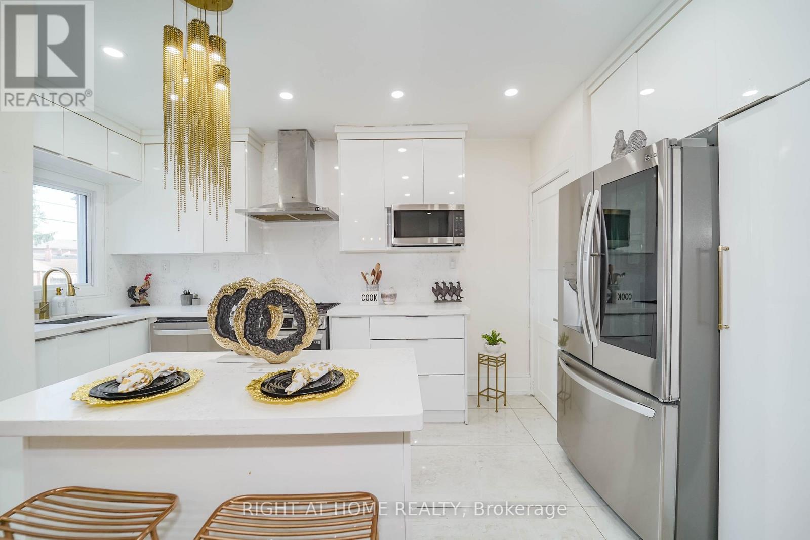 174 Aylesworth Avenue, Toronto, Ontario  M1N 2J6 - Photo 7 - E12947884