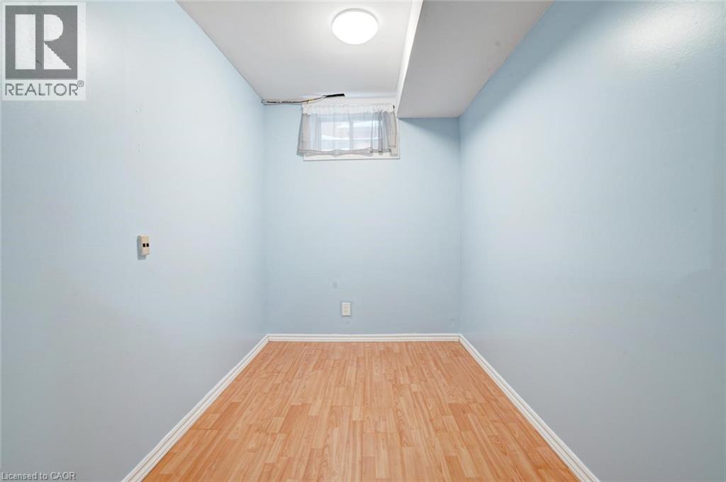 224 Pineland Court, Waterloo, Ontario  N2T 2S3 - Photo 44 - 40804313