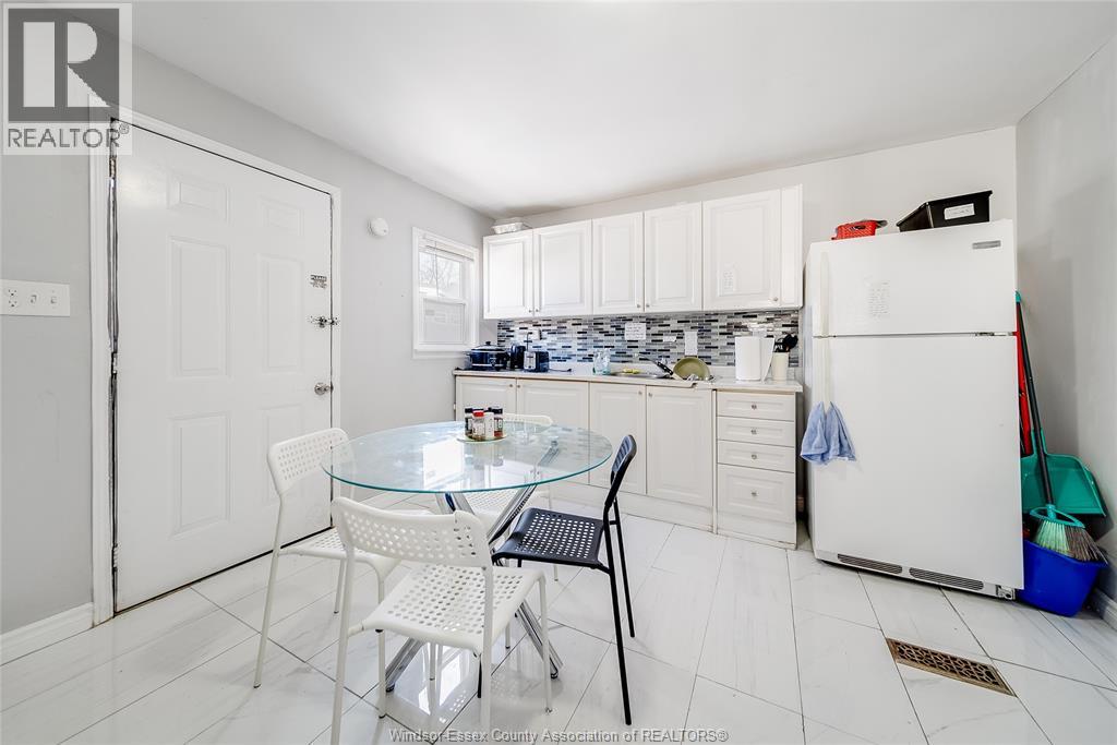 3479 Harris Street, Windsor, Ontario  N9C 1N6 - Photo 9 - 26003211