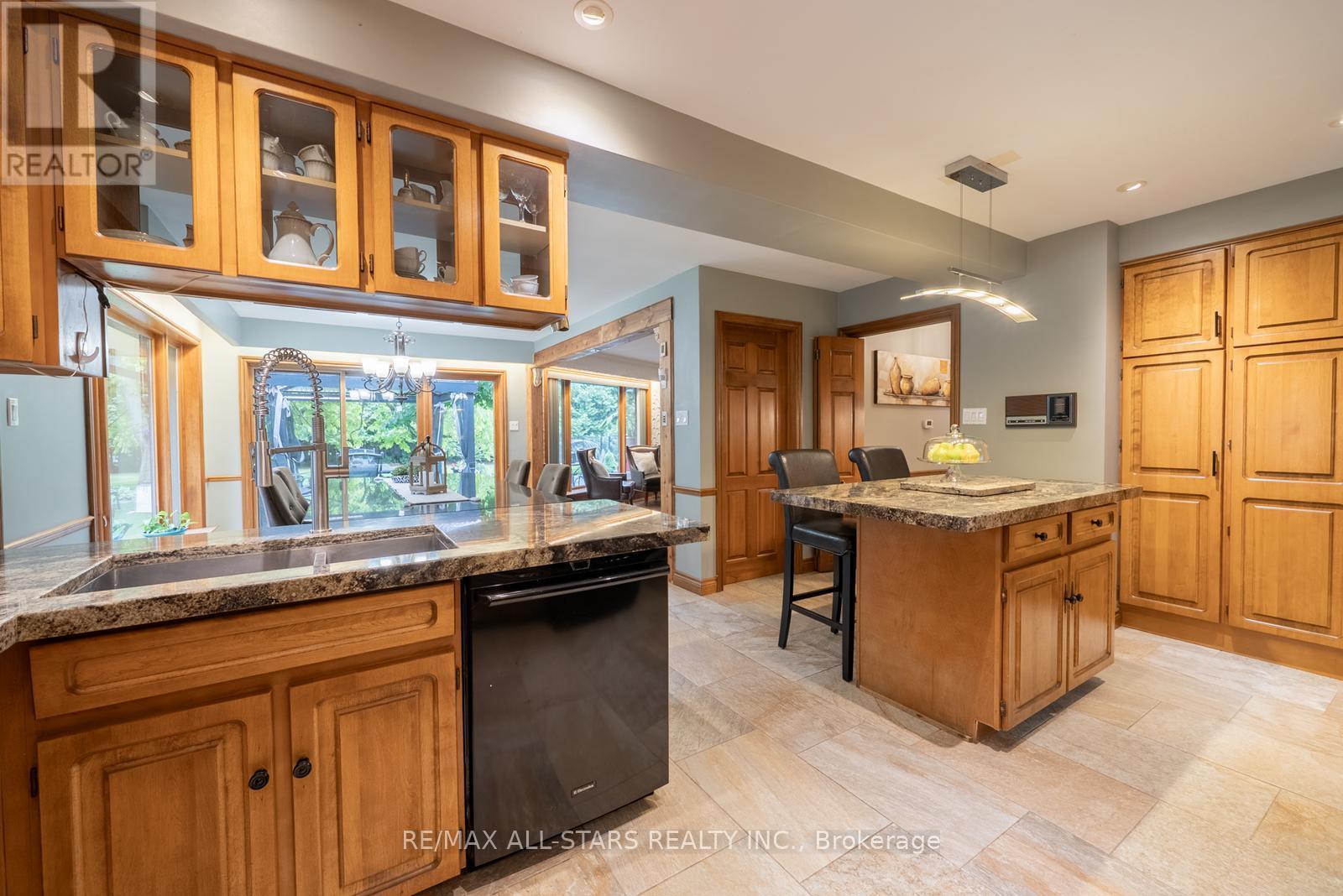 3 Marilyn Avenue, Whitchurch-Stouffville, Ontario  L4A 2C8 - Photo 26 - N12947876