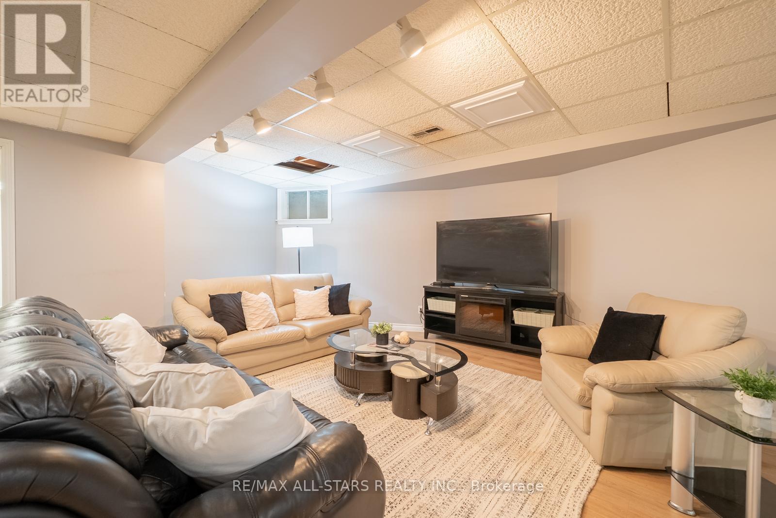 3 Marilyn Avenue, Whitchurch-Stouffville, Ontario  L4A 2C8 - Photo 38 - N12947876