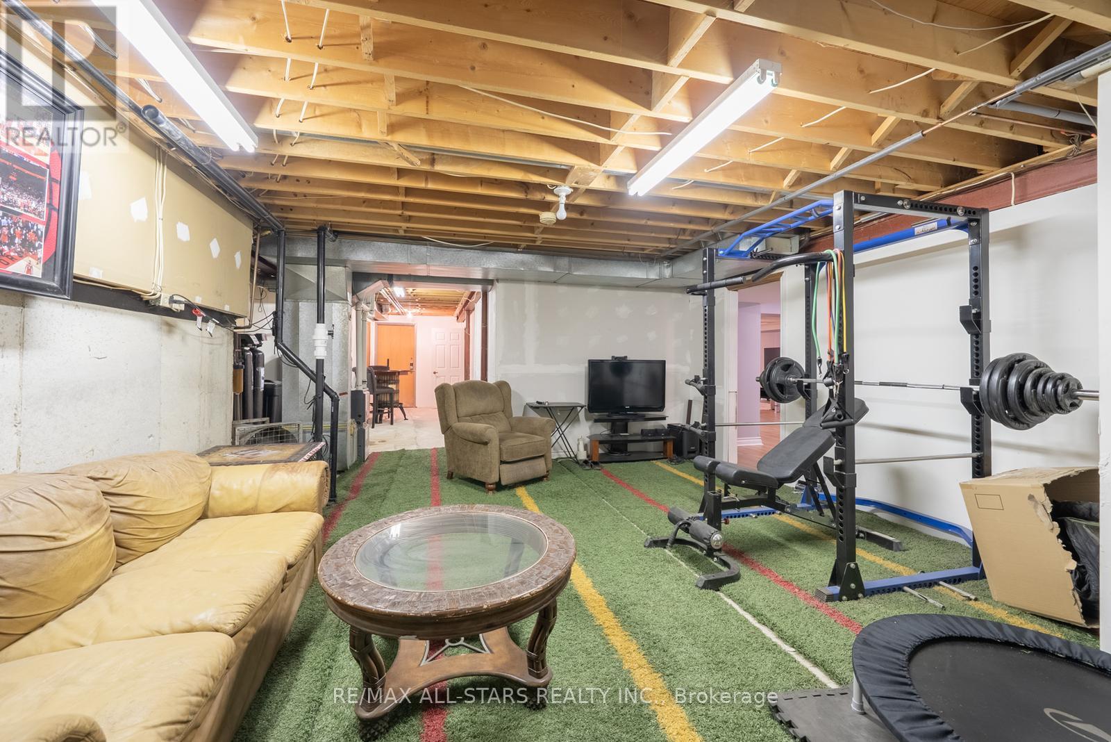 3 Marilyn Avenue, Whitchurch-Stouffville, Ontario  L4A 2C8 - Photo 43 - N12947876