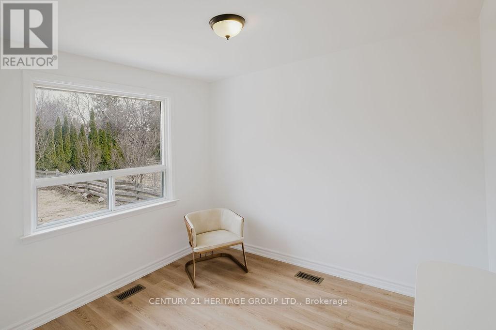 142 Kingslynn Drive, King, Ontario  L7B 1H1 - Photo 10 - N12947882