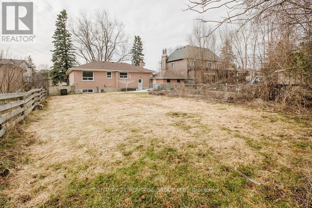 142 Kingslynn Drive, King, Ontario  L7B 1H1 - Photo 13 - N12947882