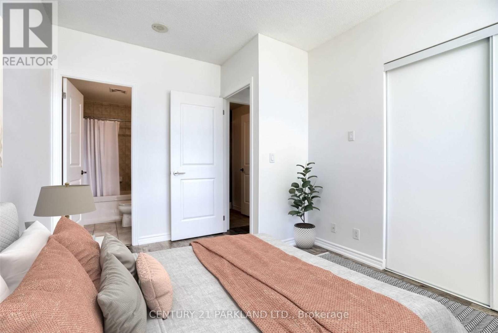 1114 - 9225 Jane Street, Vaughan, Ontario  L6A 0J7 - Photo 9 - N12947928