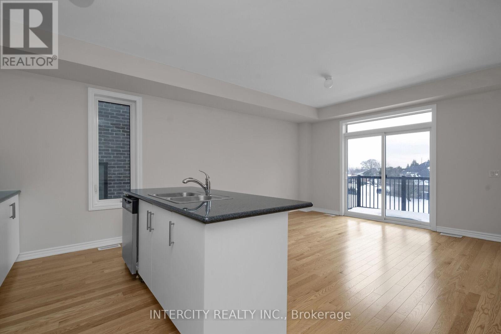 79 Divadale Road, Vaughan, Ontario  L4H 5J3 - Photo 8 - N12947960