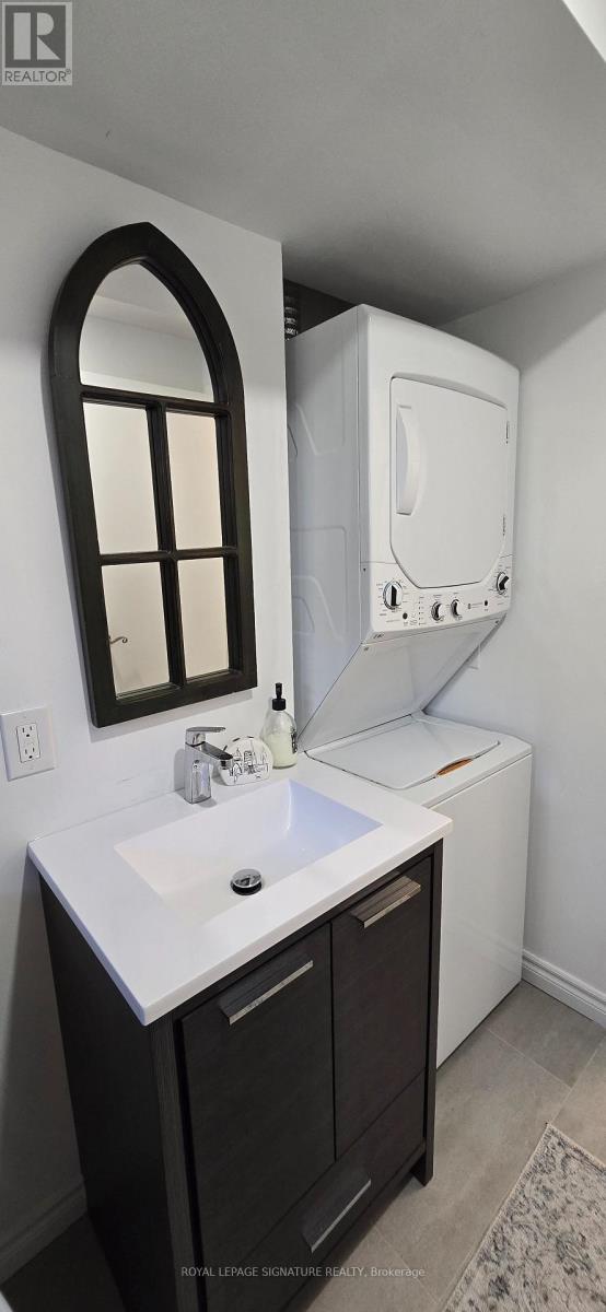 Main Floor - 105 Ashton Road, Newmarket, Ontario  L3Y 5R6 - Photo 30 - N12947978