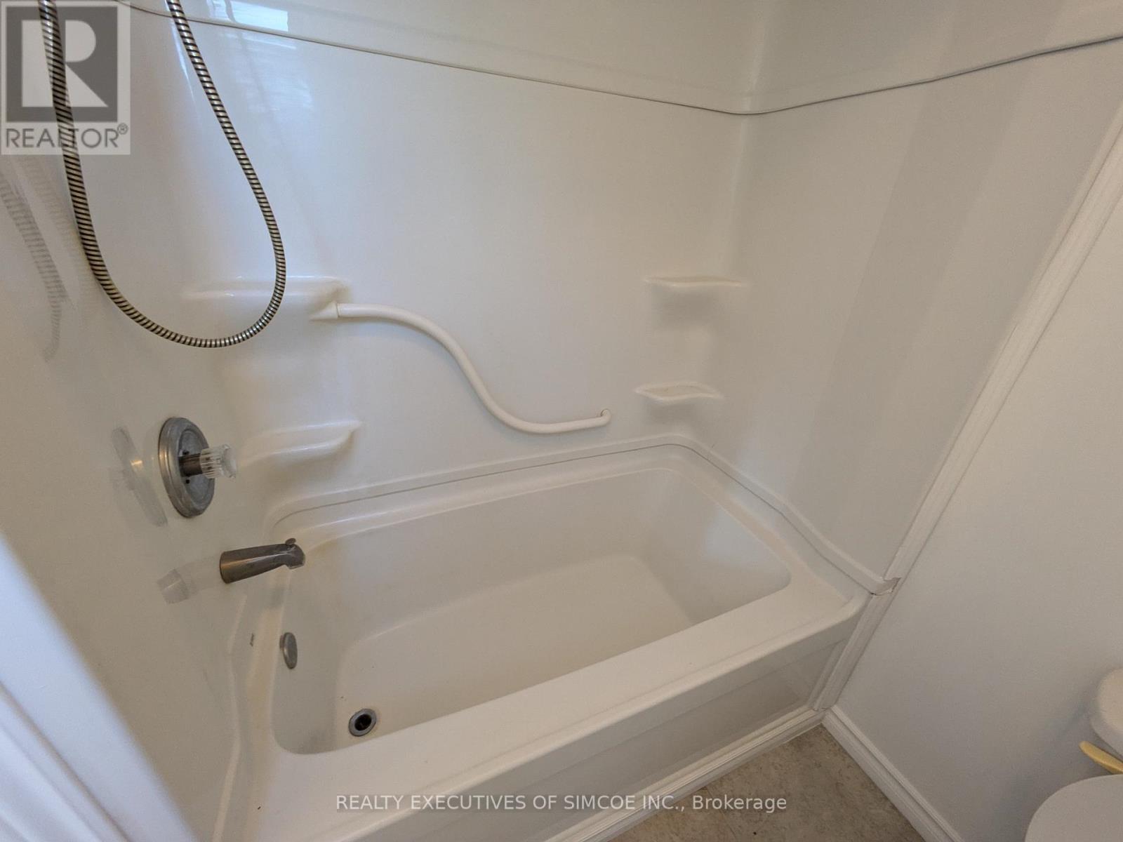 87 Maple Avenue, Barrie (City Centre), Ontario  L4N 1S1 - Photo 13 - S12947996