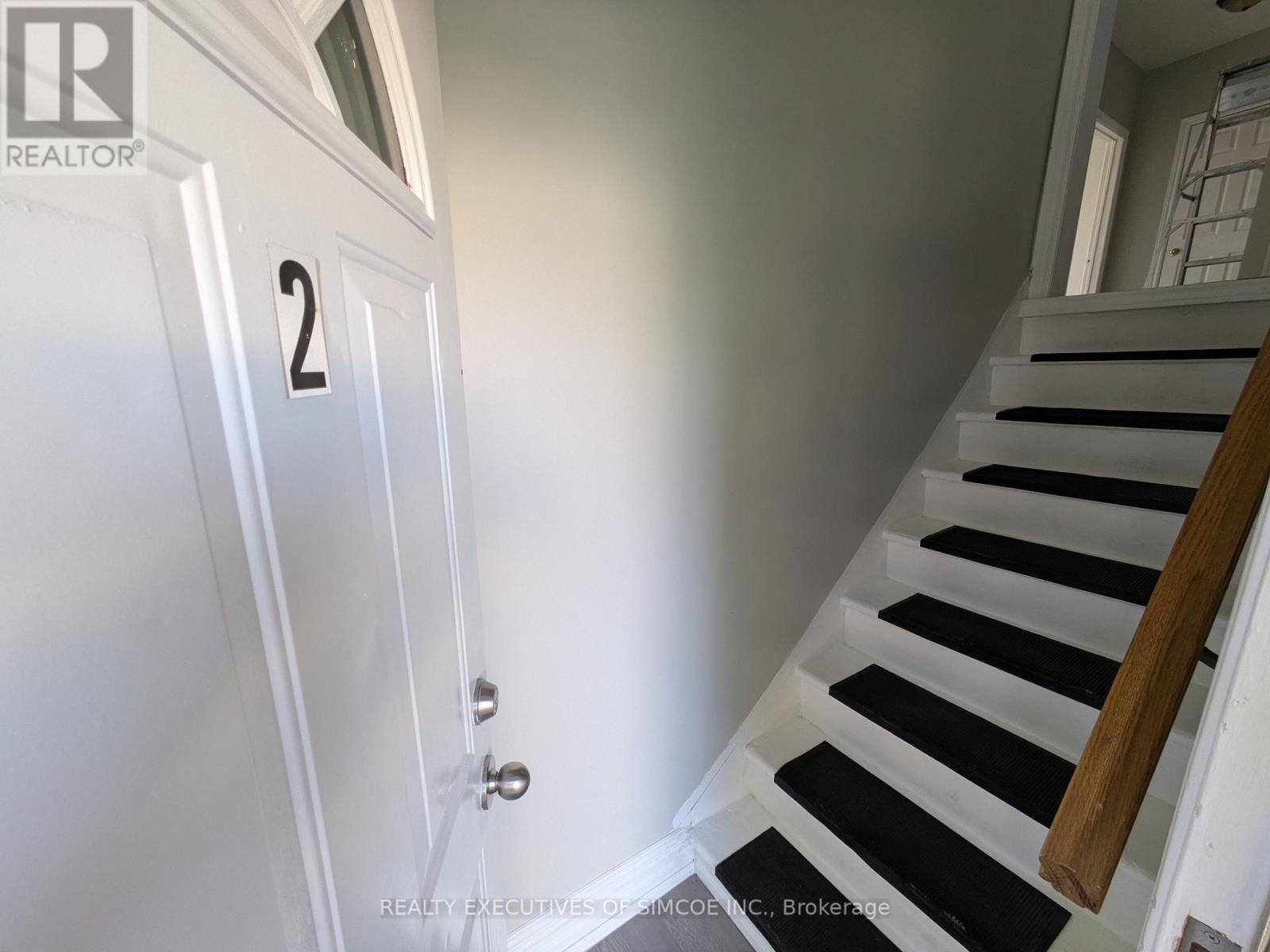 87 Maple Avenue, Barrie (City Centre), Ontario  L4N 1S1 - Photo 14 - S12947996