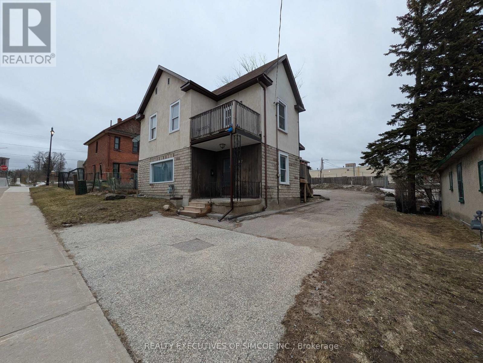 87 Maple Avenue, Barrie (City Centre), Ontario  L4N 1S1 - Photo 2 - S12947996