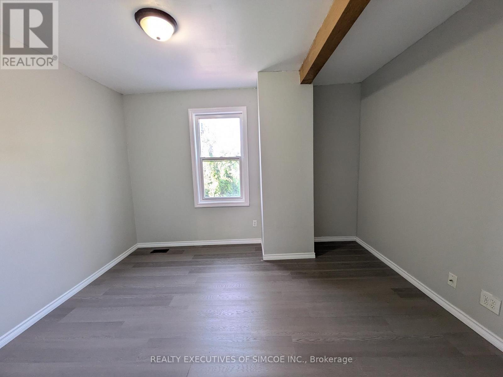 87 Maple Avenue, Barrie (City Centre), Ontario  L4N 1S1 - Photo 9 - S12947996