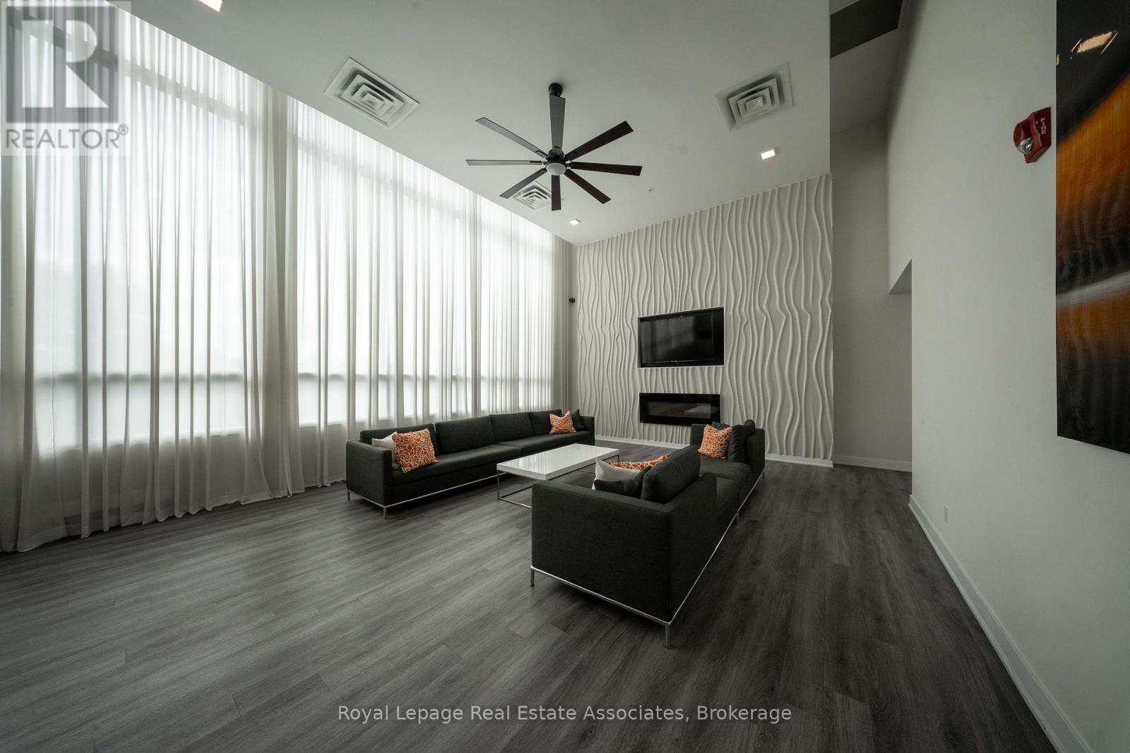 108 - 3170 Erin Mills Parkway, Mississauga, Ontario  L5L 0B6 - Photo 15 - W12908244