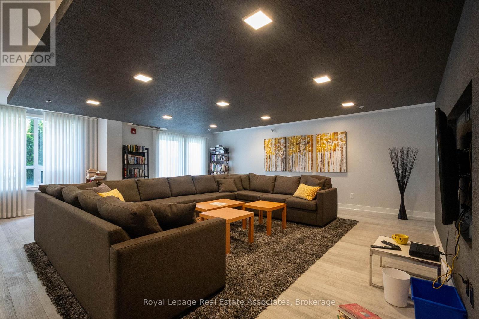 108 - 3170 Erin Mills Parkway, Mississauga, Ontario  L5L 0B6 - Photo 17 - W12908244