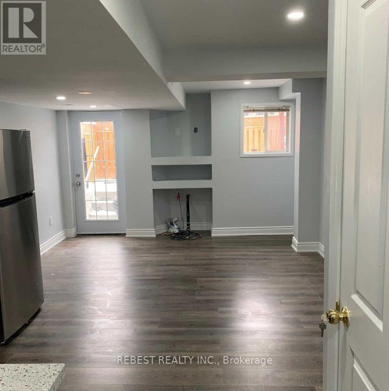 Basement - 5873 Whitehorn Avenue, Mississauga, Ontario  L5V 2W7 - Photo 8 - W12947898