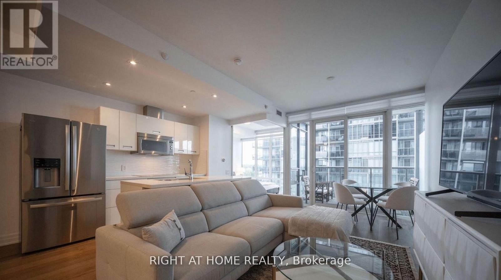 1010 - 88 Park Lawn Rd Road, Toronto, Ontario  M8Y 0B5 - Photo 13 - W12947936