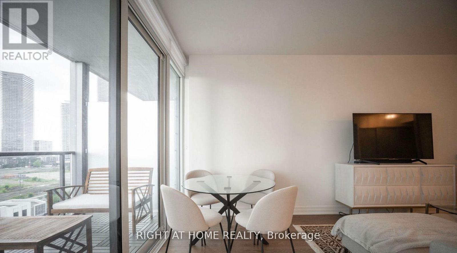 1010 - 88 Park Lawn Rd Road, Toronto, Ontario  M8Y 0B5 - Photo 25 - W12947936