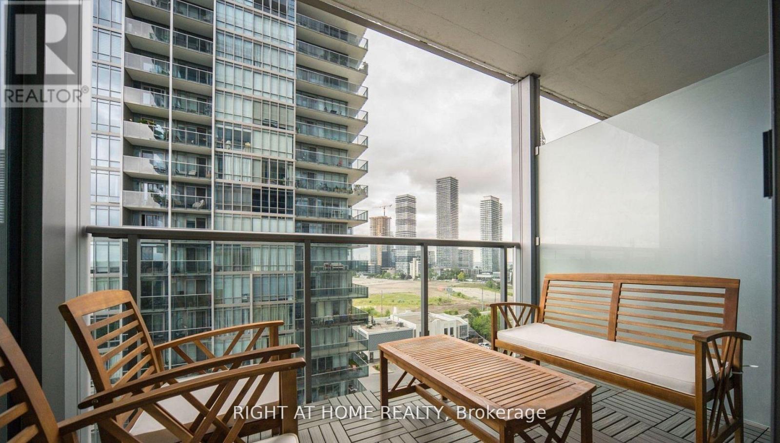 1010 - 88 Park Lawn Rd Road, Toronto, Ontario  M8Y 0B5 - Photo 34 - W12947936