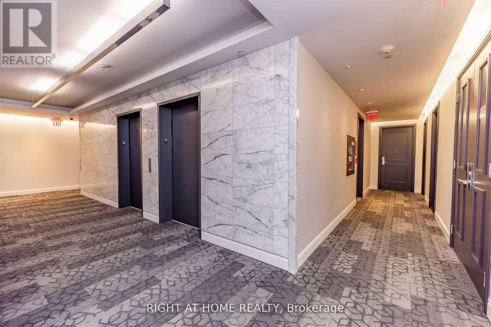 1010 - 88 Park Lawn Rd Road, Toronto, Ontario  M8Y 0B5 - Photo 6 - W12947936