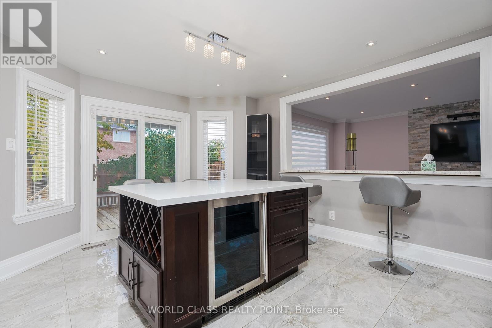 1448 Mayors Manor, Oakville, Ontario  L6M 3B1 - Photo 12 - W12947942