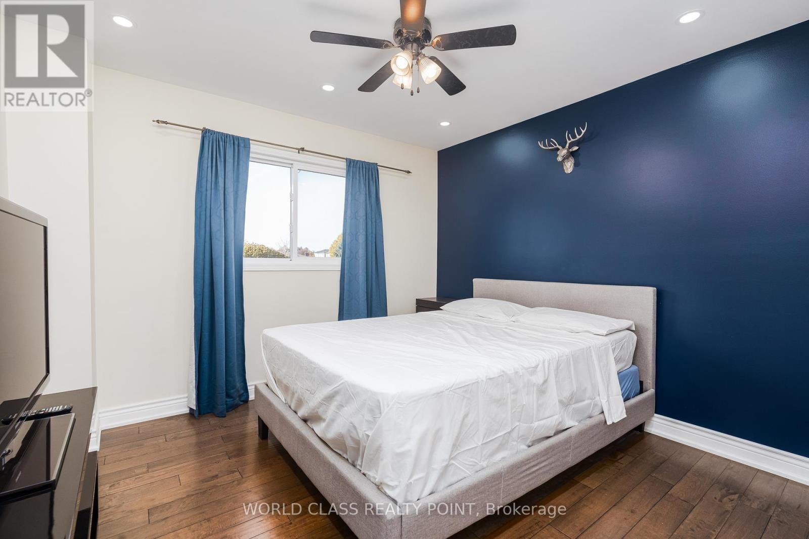 1448 Mayors Manor, Oakville, Ontario  L6M 3B1 - Photo 23 - W12947942