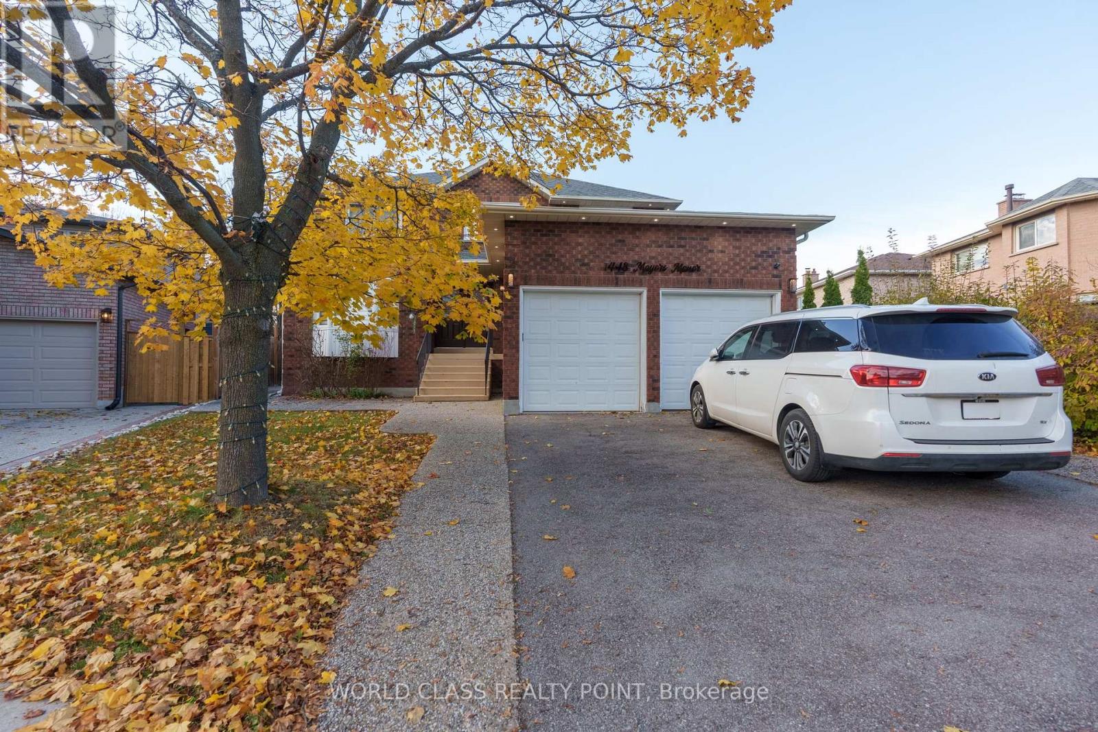 1448 Mayors Manor, Oakville, Ontario  L6M 3B1 - Photo 3 - W12947942