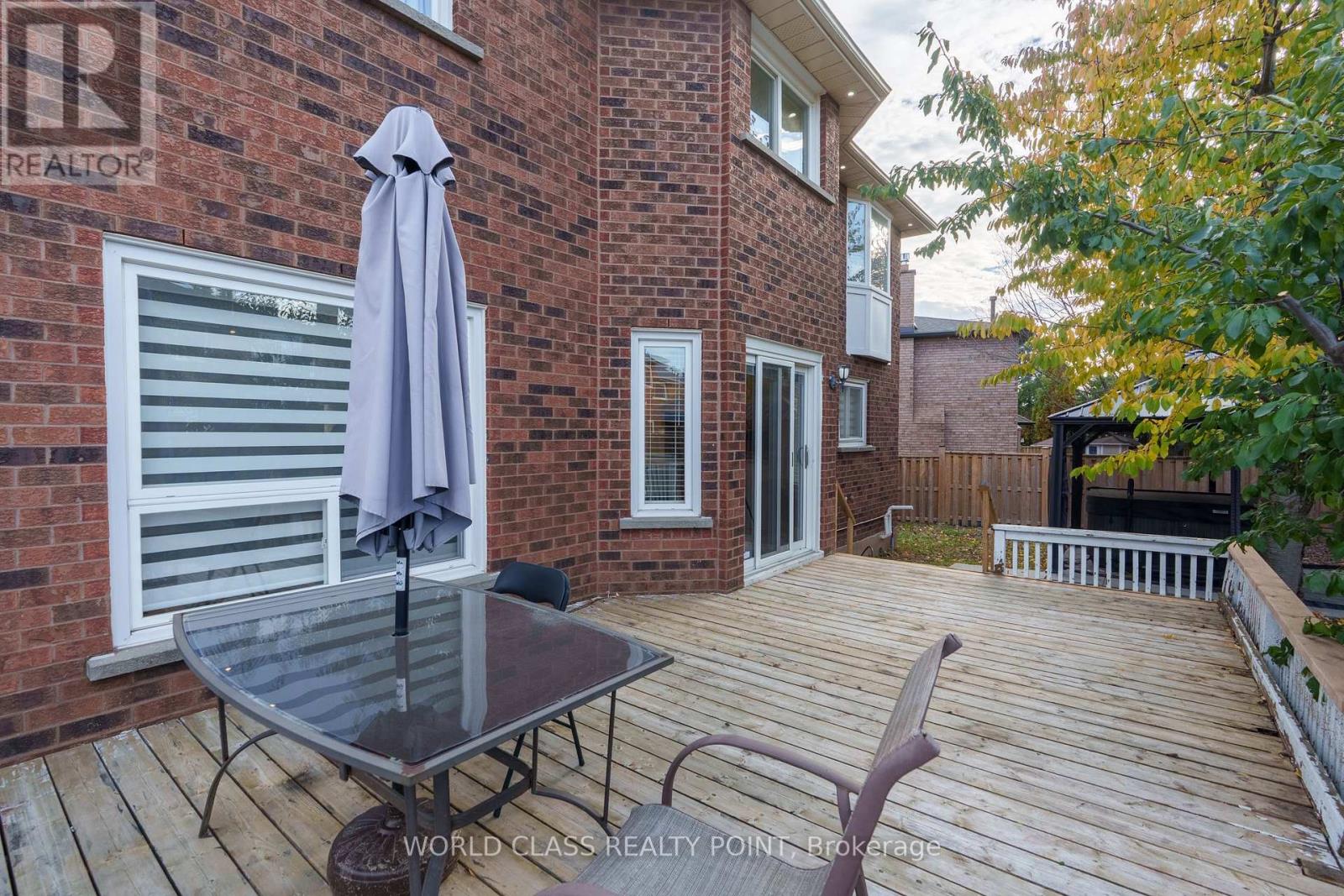1448 Mayors Manor, Oakville, Ontario  L6M 3B1 - Photo 34 - W12947942