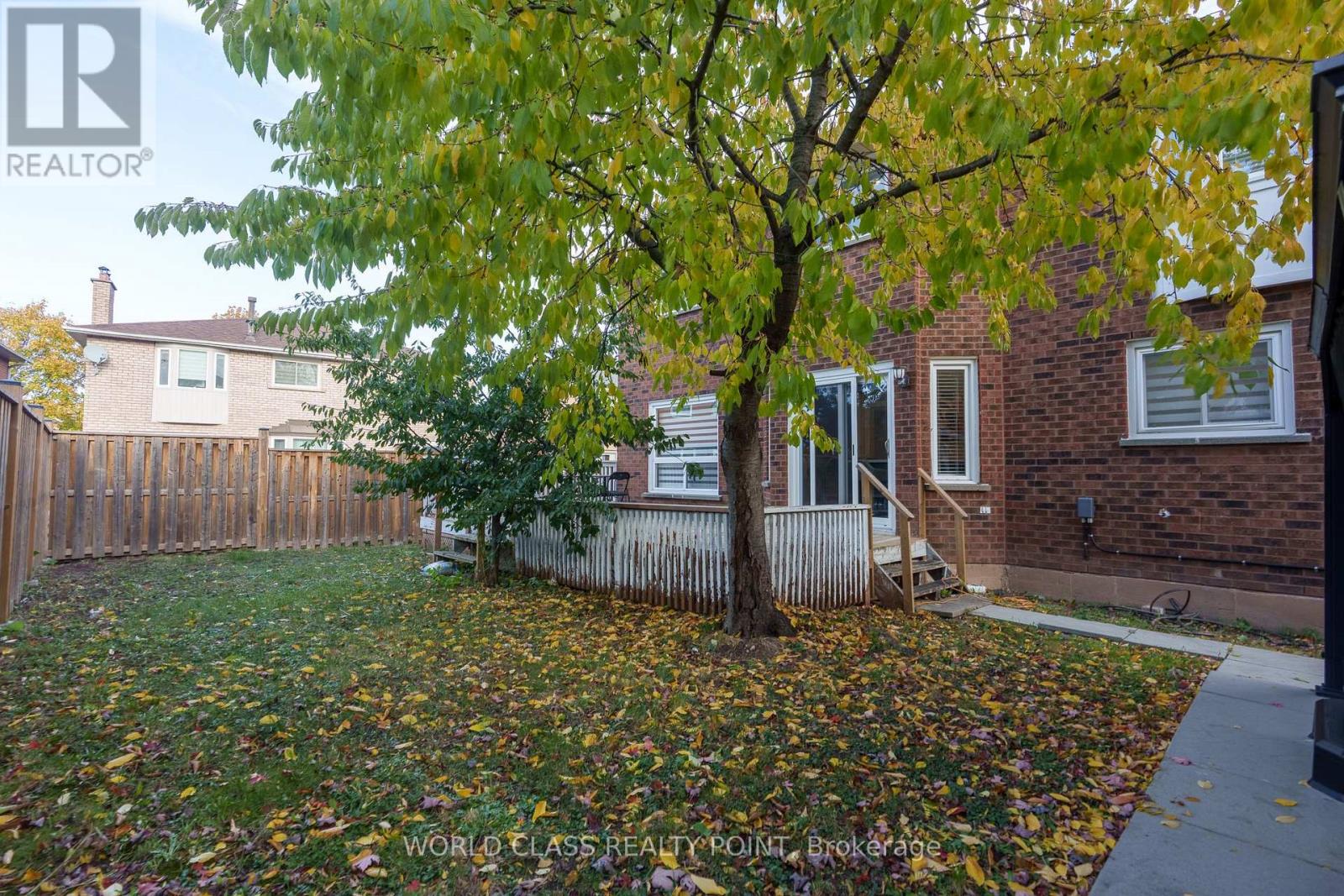 1448 Mayors Manor, Oakville, Ontario  L6M 3B1 - Photo 38 - W12947942