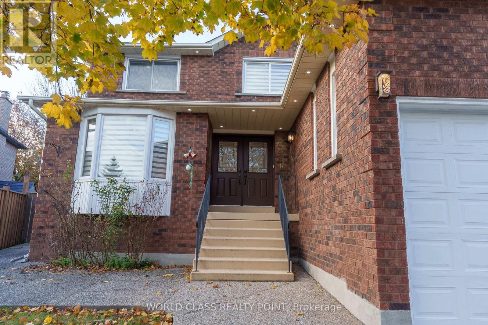 1448 Mayors Manor, Oakville, Ontario  L6M 3B1 - Photo 5 - W12947942