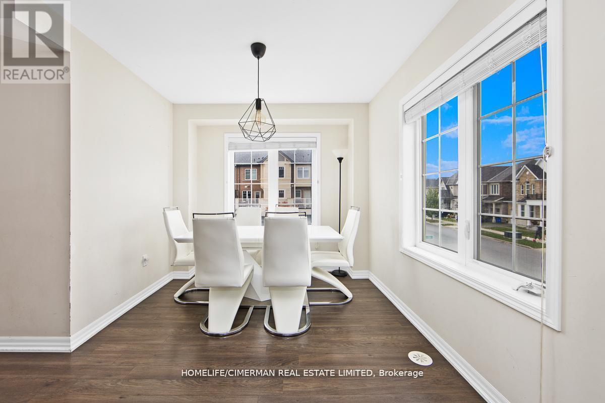 335 Ellen Davidson Drive, Oakville, Ontario  L6M 0V6 - Photo 13 - W12947944