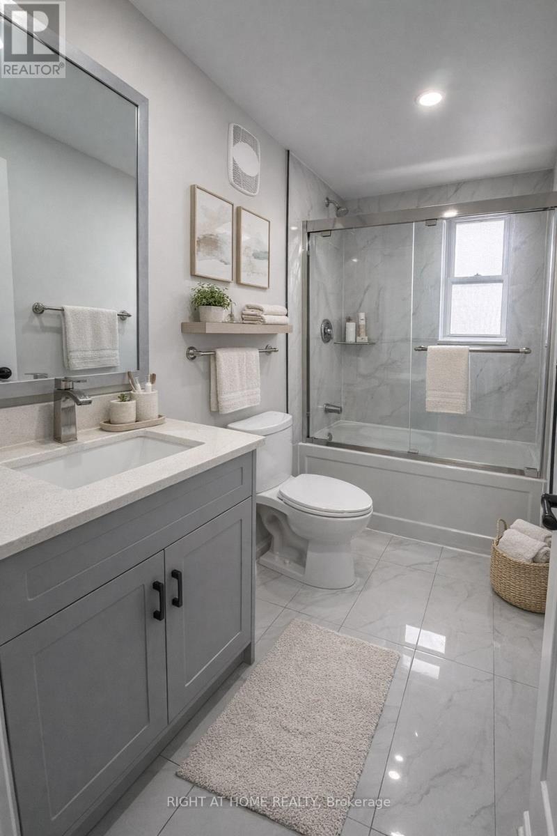 215 B Queen Street, Mississauga, Ontario  L5M 1L6 - Photo 7 - W12947962