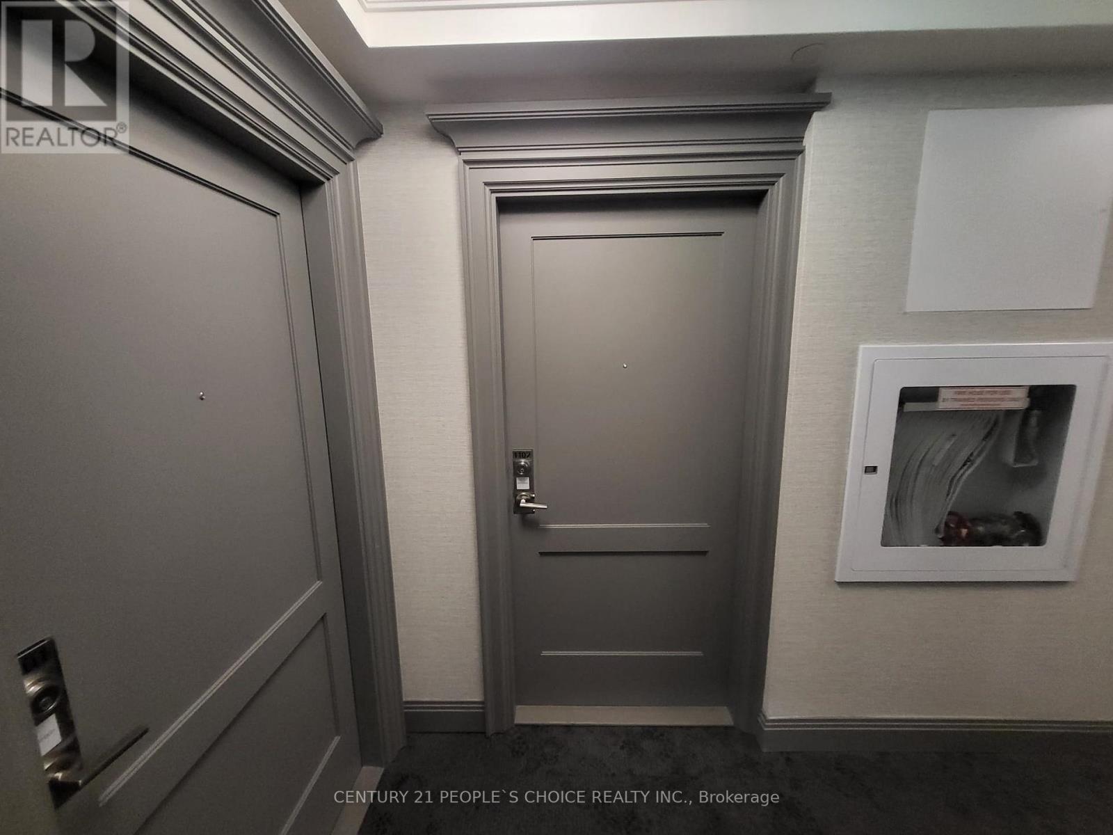 1102 - 30 Elm Drive W, Mississauga, Ontario  L5B 1L9 - Photo 2 - W12947966