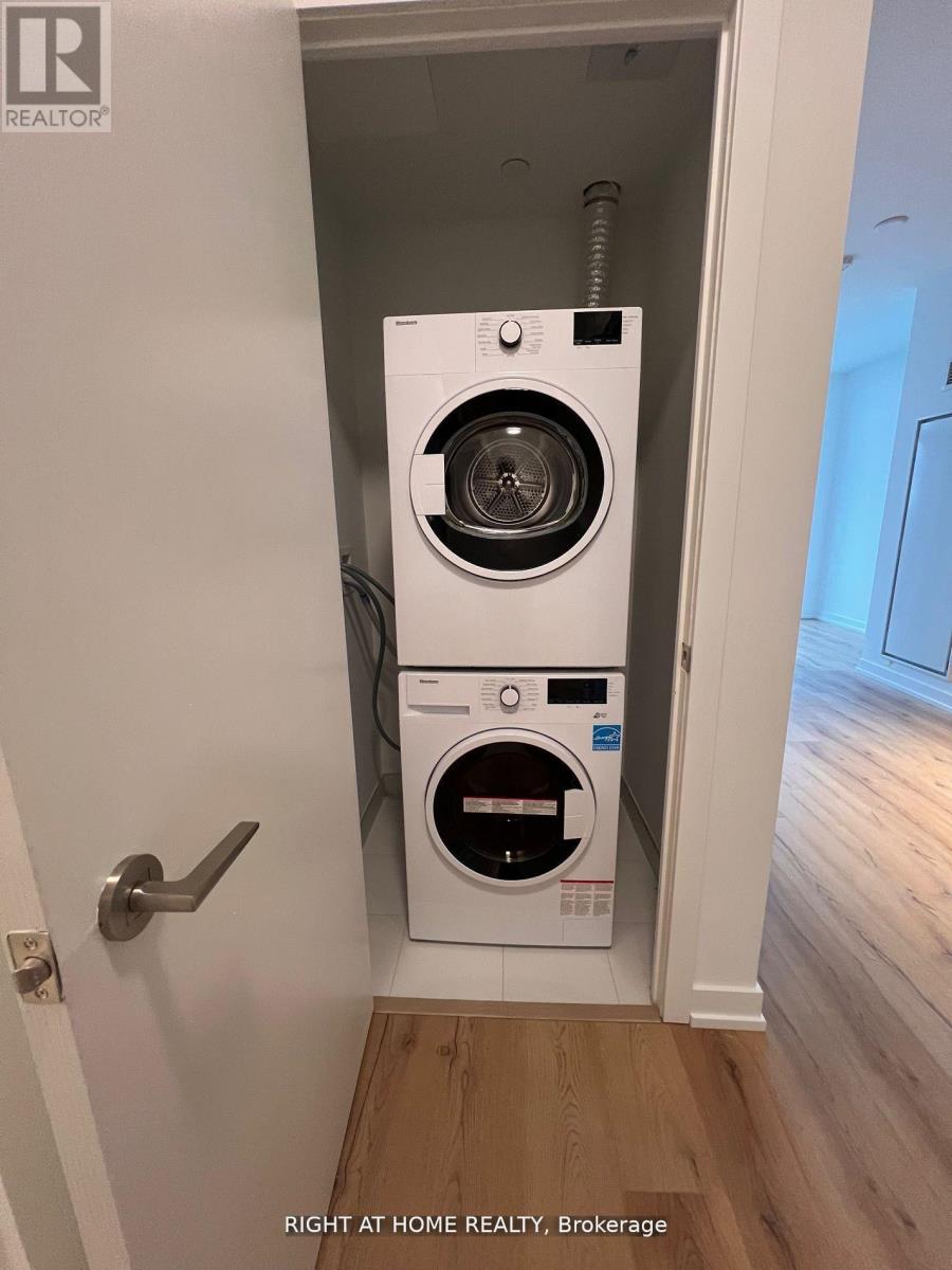 1003 - 1195 The Queensway, Toronto, Ontario  M8Z 0H1 - Photo 8 - W12947972