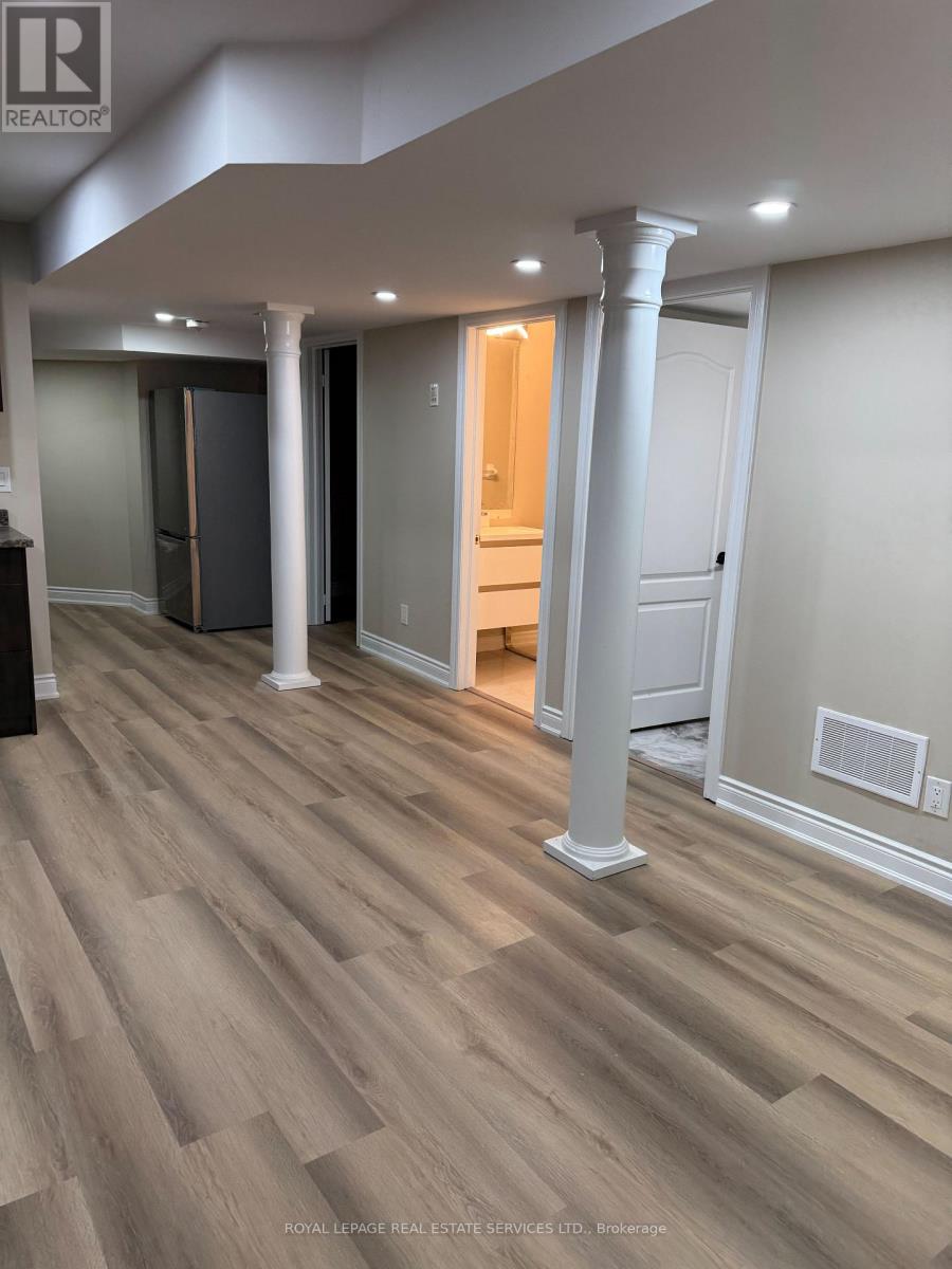 Bsmt - 5487 Challenger Drive, Mississauga, Ontario  L5M 0K4 - Photo 11 - W12947982