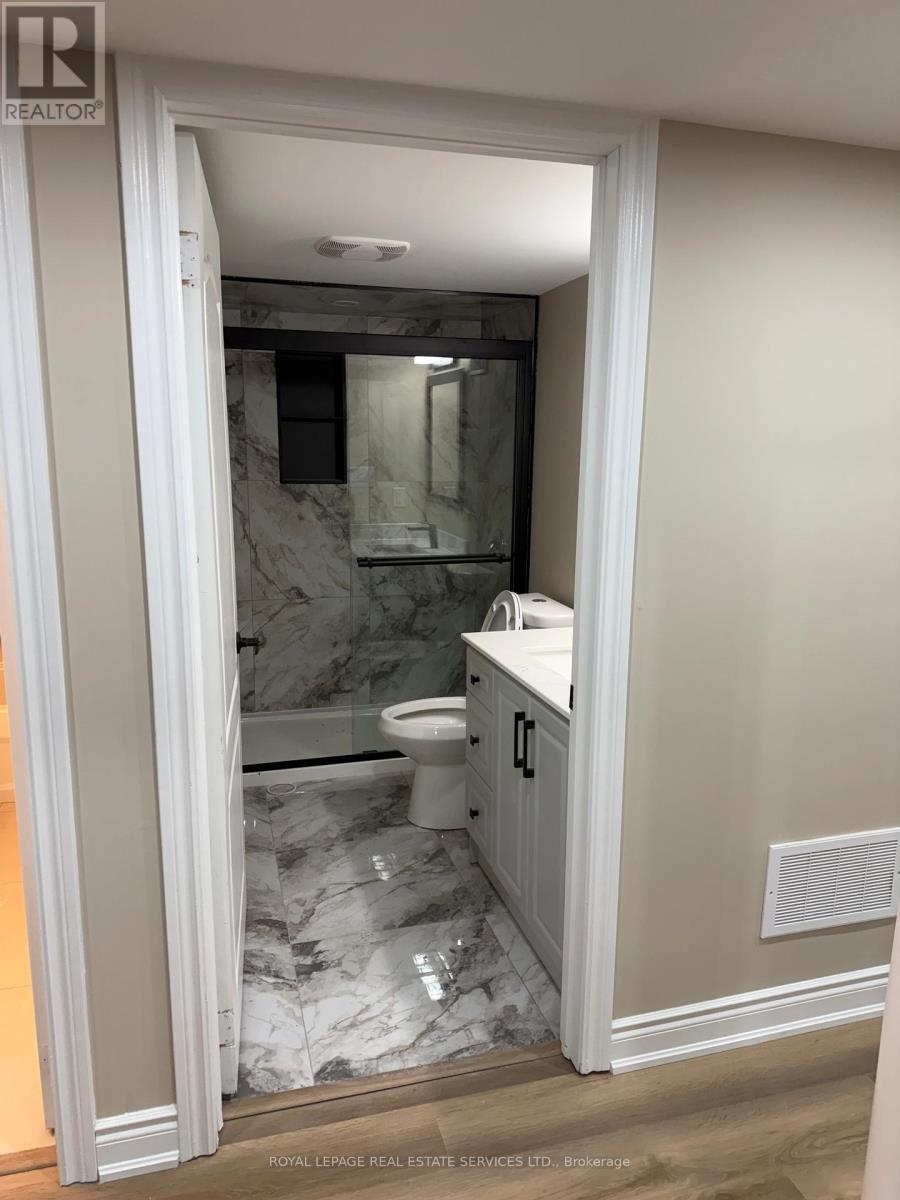 Bsmt - 5487 Challenger Drive, Mississauga, Ontario  L5M 0K4 - Photo 3 - W12947982