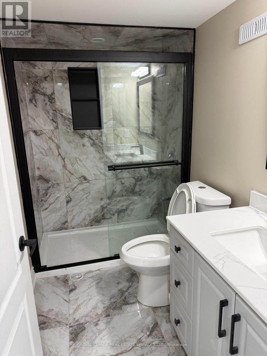 Bsmt - 5487 Challenger Drive, Mississauga, Ontario  L5M 0K4 - Photo 5 - W12947982