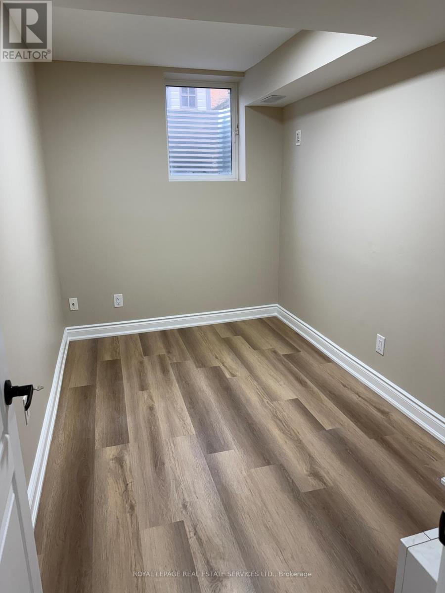 Bsmt - 5487 Challenger Drive, Mississauga, Ontario  L5M 0K4 - Photo 6 - W12947982