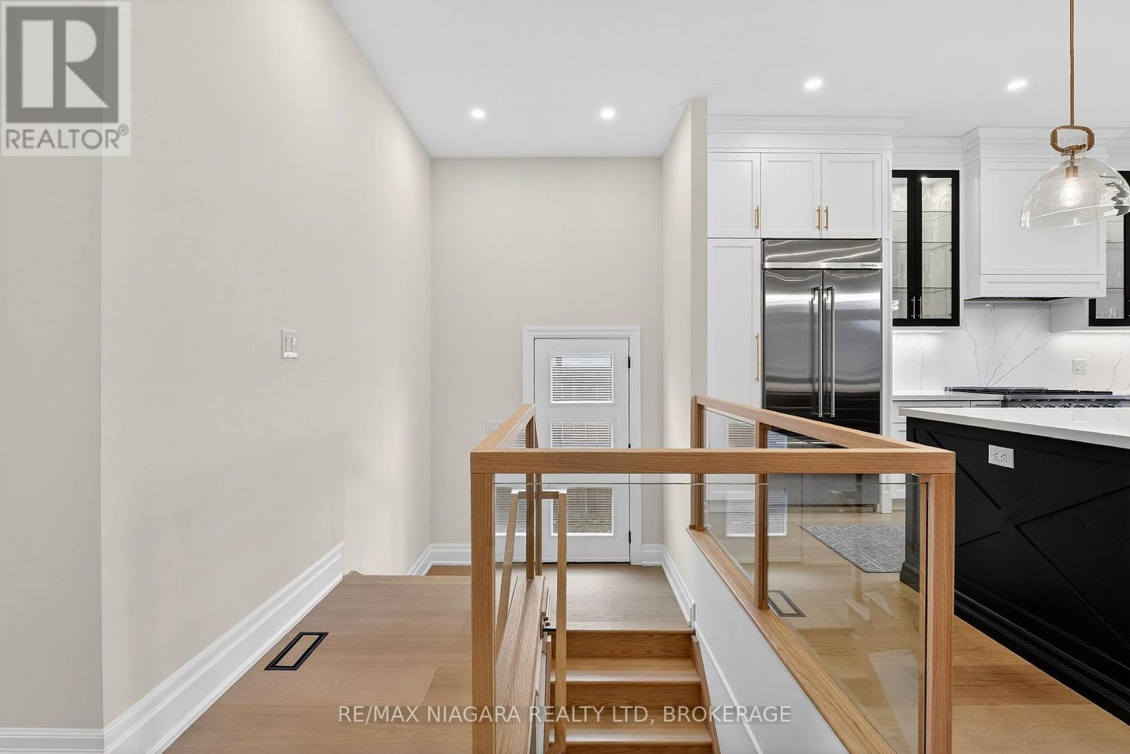 146 Hetram Court, Fort Erie, Ontario  L0S 1B0 - Photo 36 - X12947414