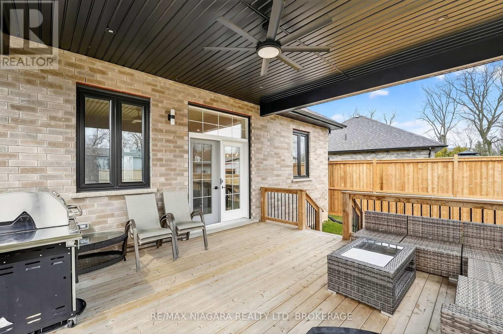 146 Hetram Court, Fort Erie, Ontario  L0S 1B0 - Photo 39 - X12947414