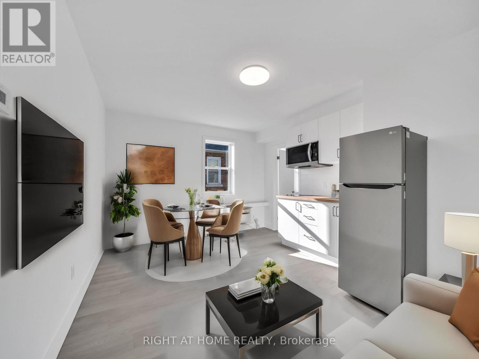 203 - 1804 Drouillard Road, Windsor, Ontario  N8W 3X5 - Photo 2 - X12947946