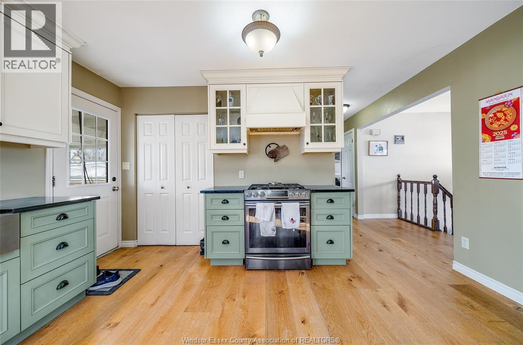 9 Mckee, Wallaceburg, Ontario  N8A 4P9 - Photo 9 - 26004144