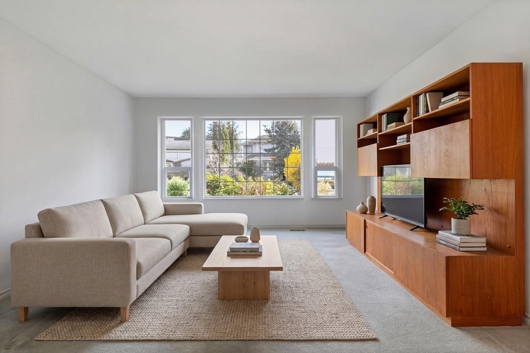 1143 163b Street, Surrey, British Columbia  V4A 8E8 - Photo 7 - R3105540