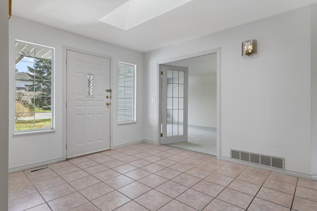 1143 163b Street, Surrey, British Columbia  V4A 8E8 - Photo 13 - R3105540