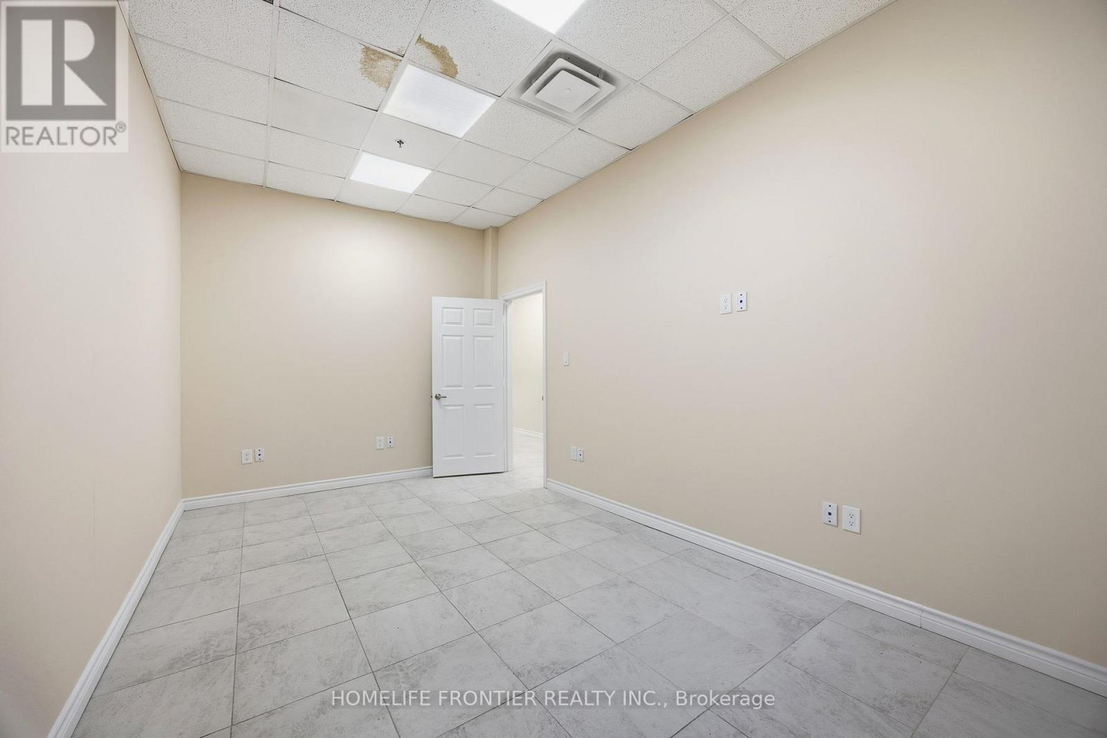 14 - 145 Royal Crest Court, Markham, Ontario  L3R 9Z4 - Photo 16 - N12801232