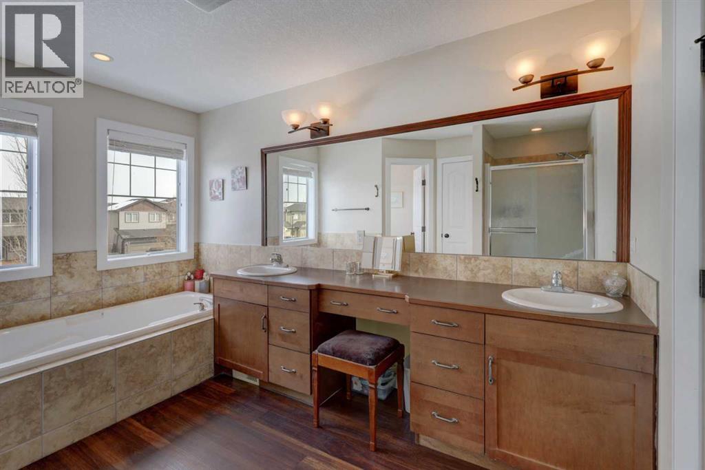 729 Canoe Avenue SW, Airdrie, Alberta  t4b 3k5 - Photo 18 - A2293522