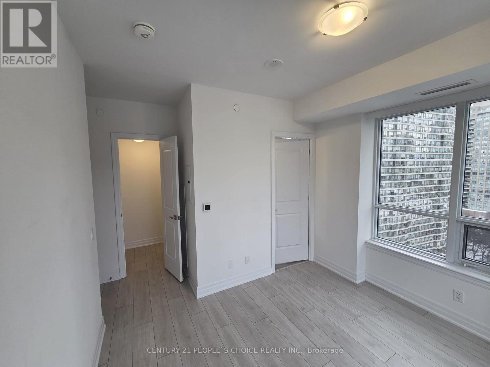 1102 - 30 Elm Drive W, Mississauga, Ontario  L5B 1L9 - Photo 16 - W12947966