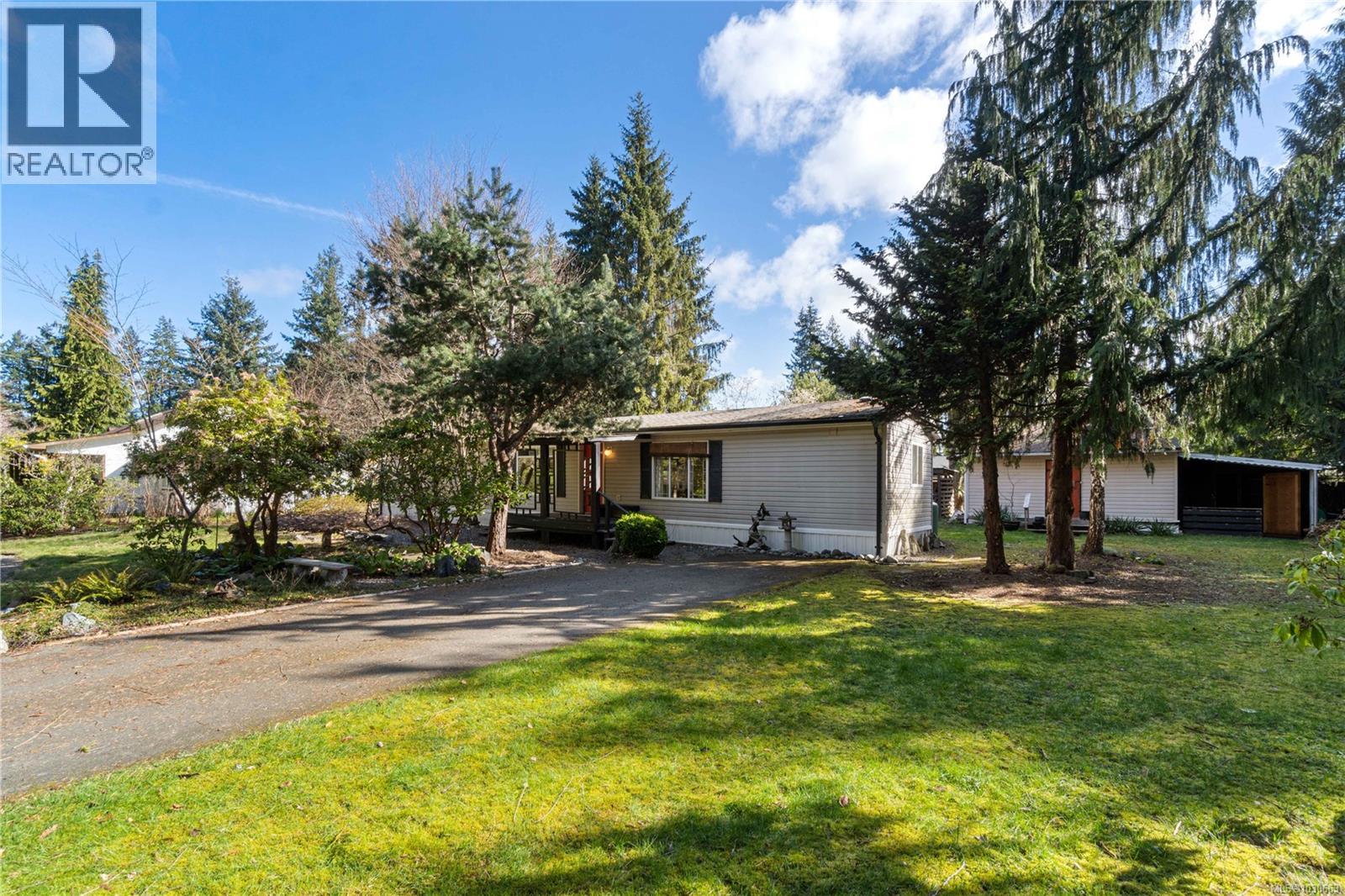 850 Carson Rd, Qualicum Beach, British Columbia