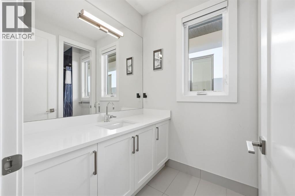 2, 427 37 Street SW, Calgary, Alberta  T3C 1R7 - Photo 27 - A2296457